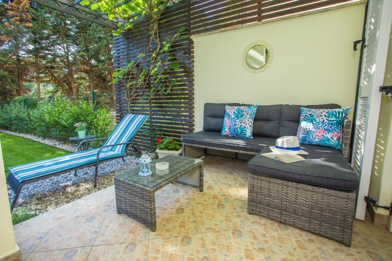 Apartment Bela Пореч Екстериор снимка