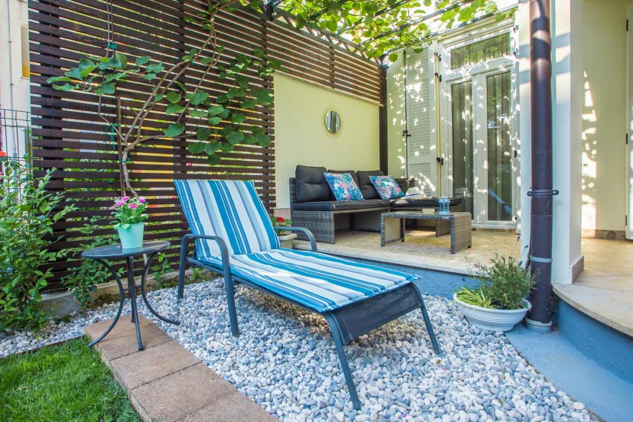 Apartment Bela Пореч Екстериор снимка
